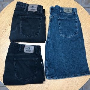 👖👖👖Wrangler LOT 2Black Jeans & 1Blue Shorts 38”
